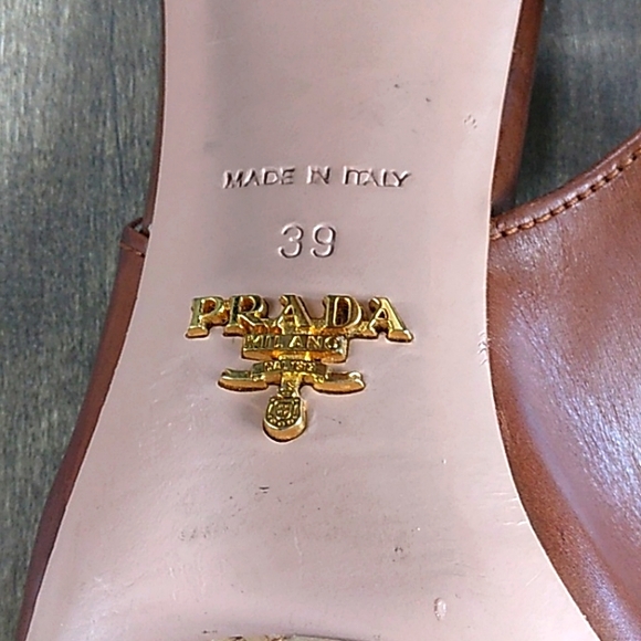 PRADA BROWN LEATHER PEEP TOE CORK HEELS WOMANS 39/9. - Picture 13 of 13